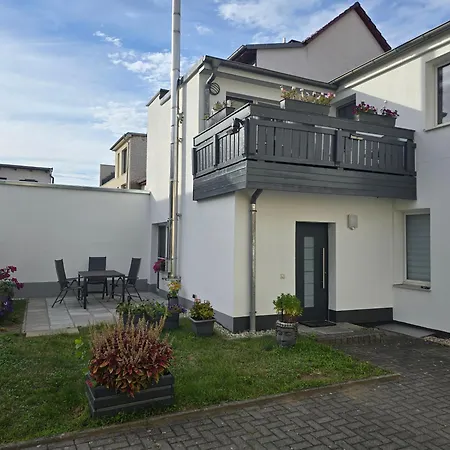 Ferien-monteurwohnung シュクロイディッツ